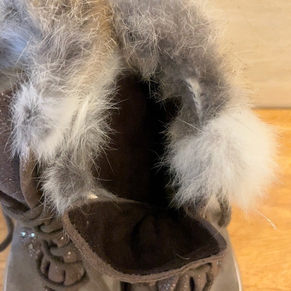 Women's Manas Marta Leather Wedge Boots with Rabbit Fur Trim - Picture 6 of 13